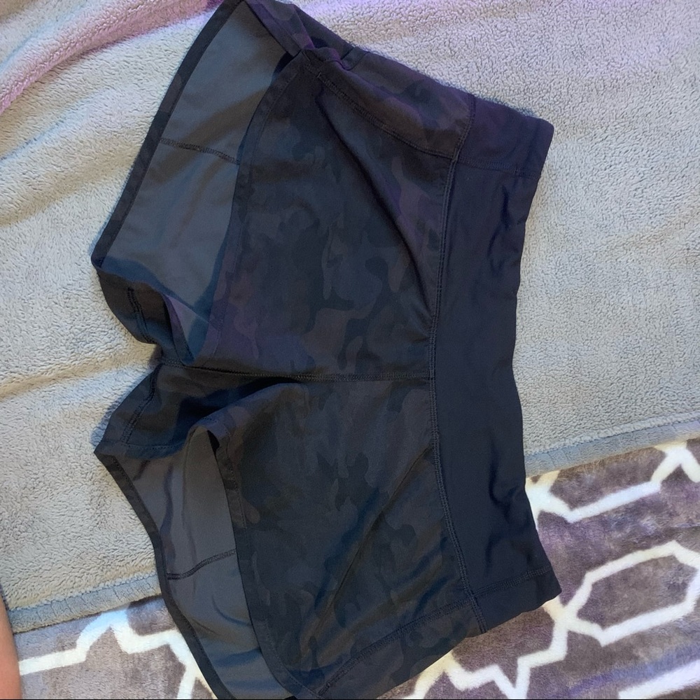 lululemon camo speed up short